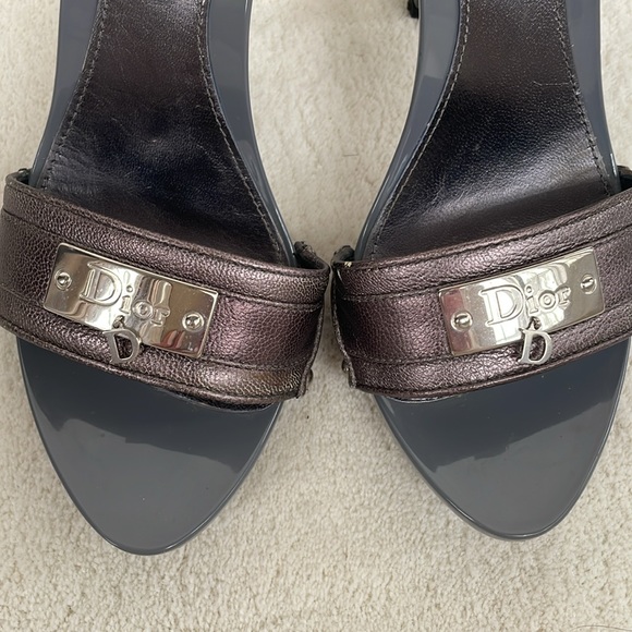 CHRISIAN DIOR HEELS, 6 1/2 - Picture 10 of 10